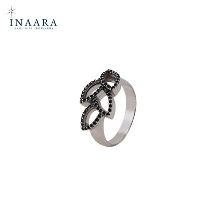 Four Petal Flower Ring 1