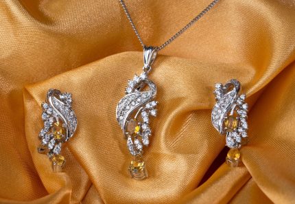 Golden Topaz Pendant 3